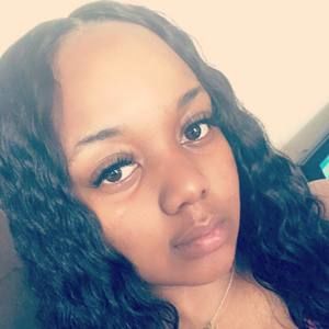 Meet your Posher, Marlaisa